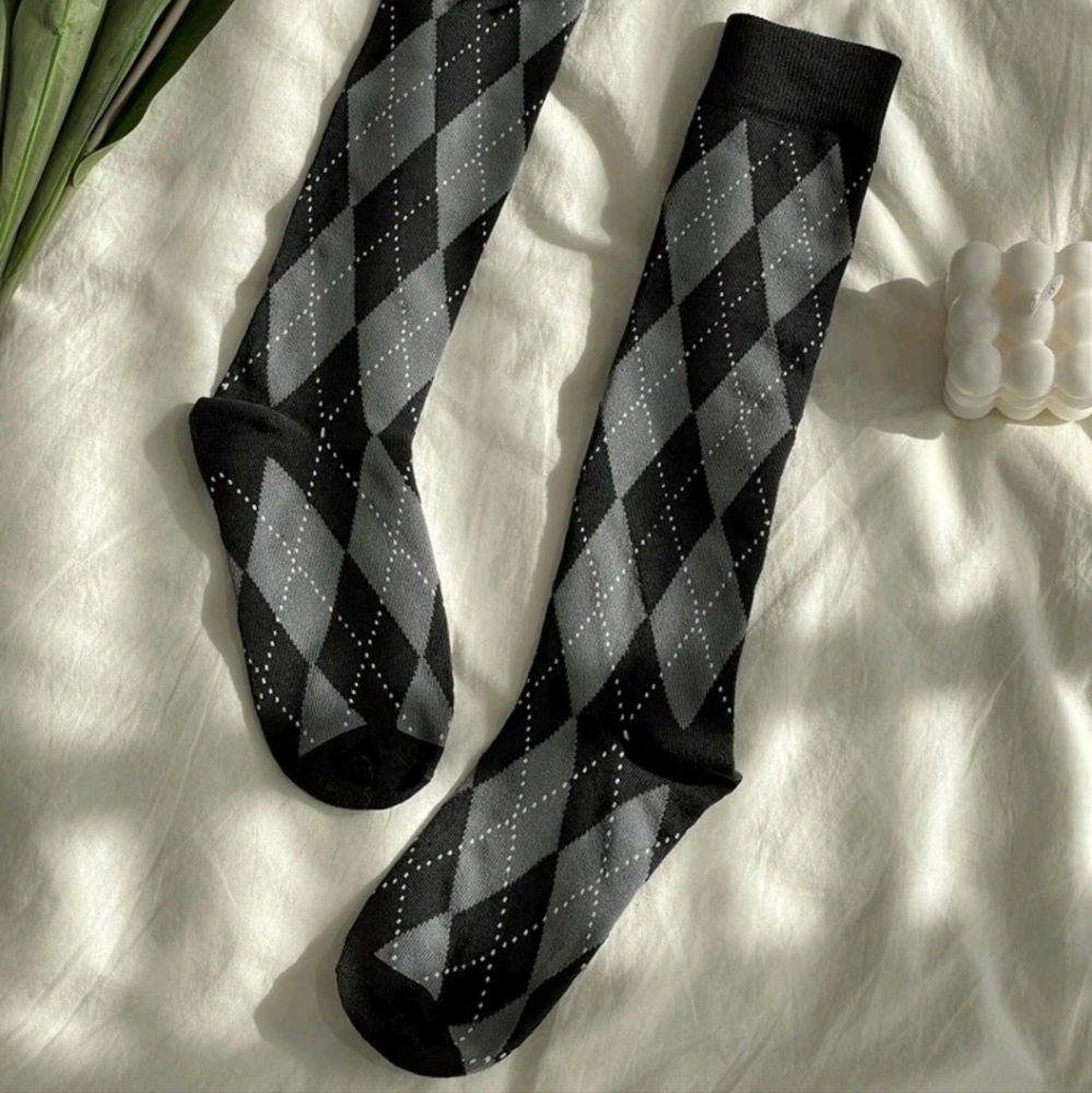 Knee High Argyle Socks - Picture 5 of 8